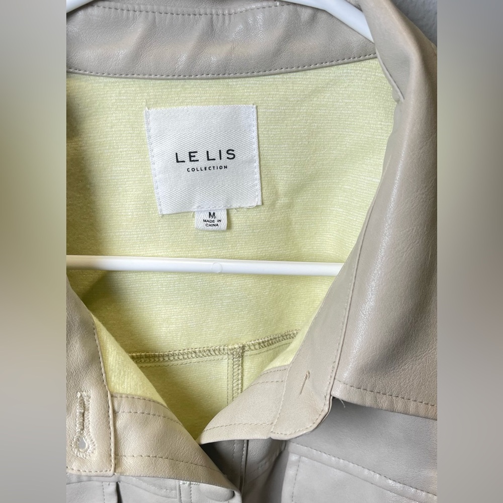 Le Lis Women's Beige Faux Leather Jacket Trench Coat Size Medium - Picture 3 of 4